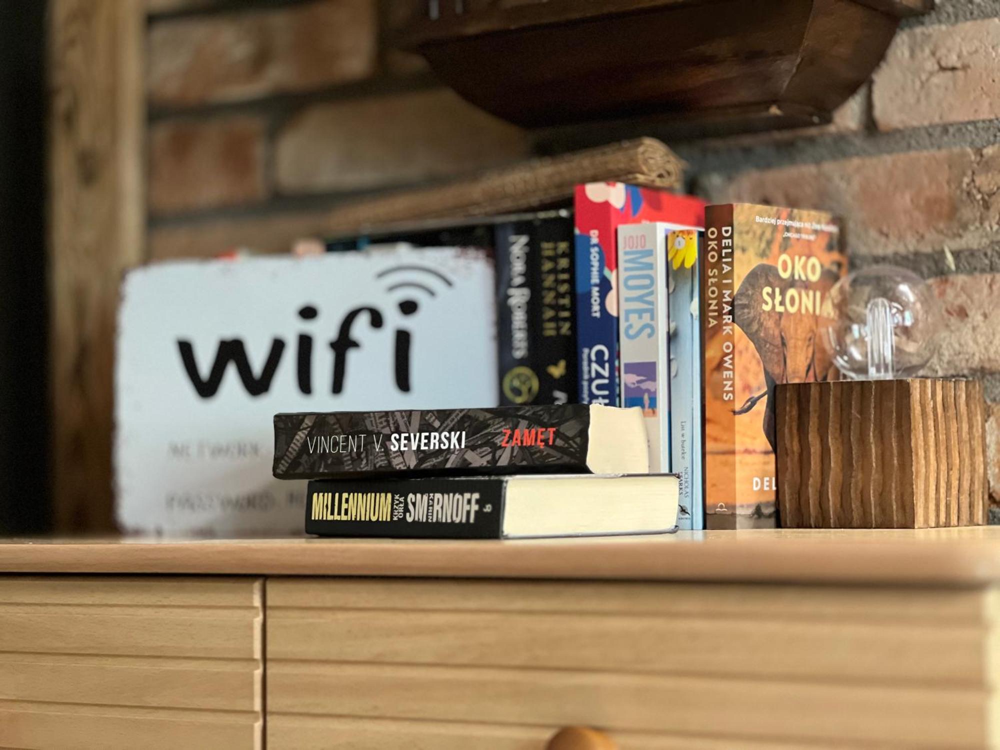 Apartamenty 3 Pory Roku Komarno Eksteriør billede